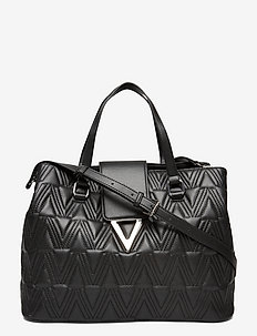 lipstick in my valentino white bolsa origin