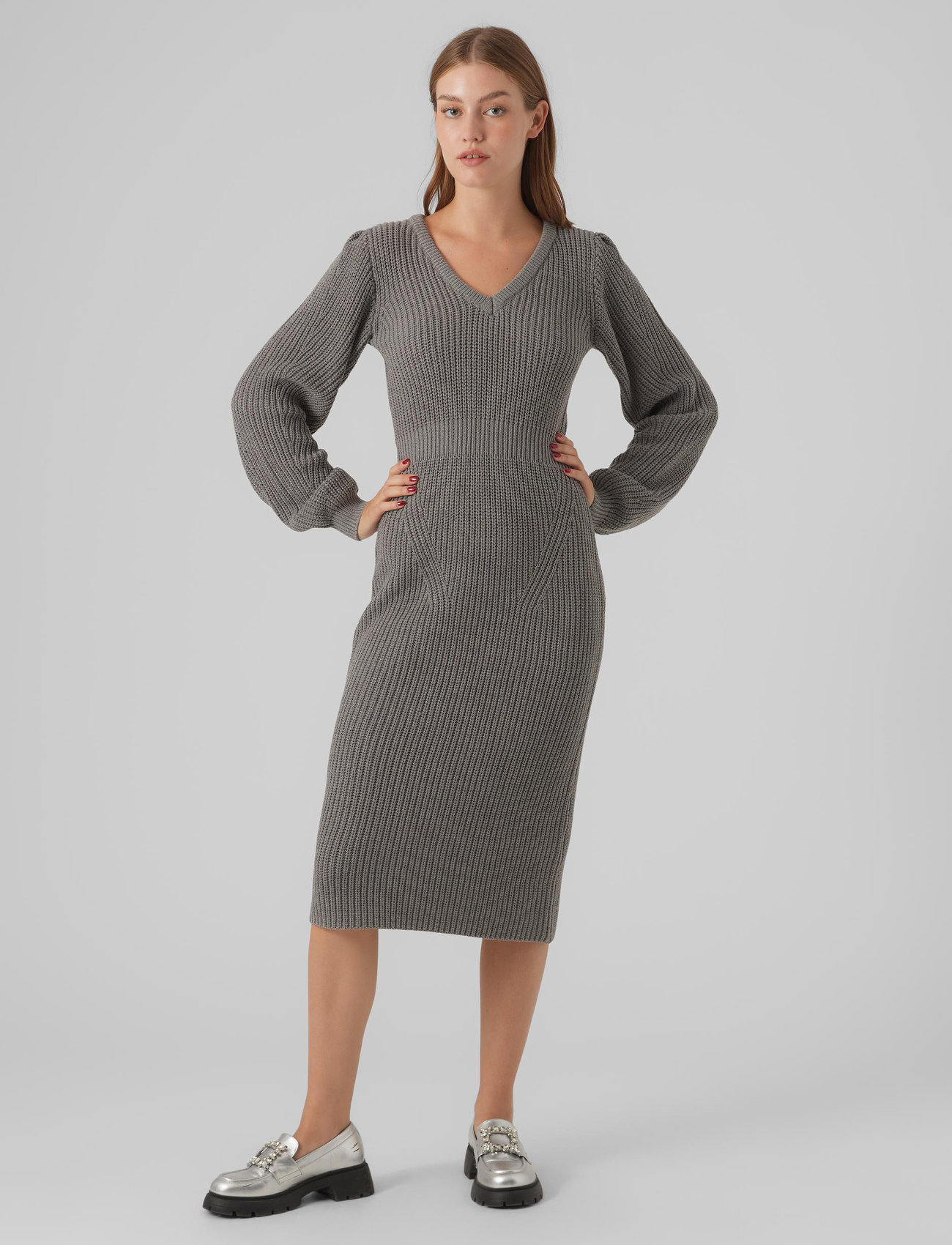 Vero Moda Vmgeorgine Ls V-neck Calf Knit Dress Vma - Midiklänningar | Sommerkleider