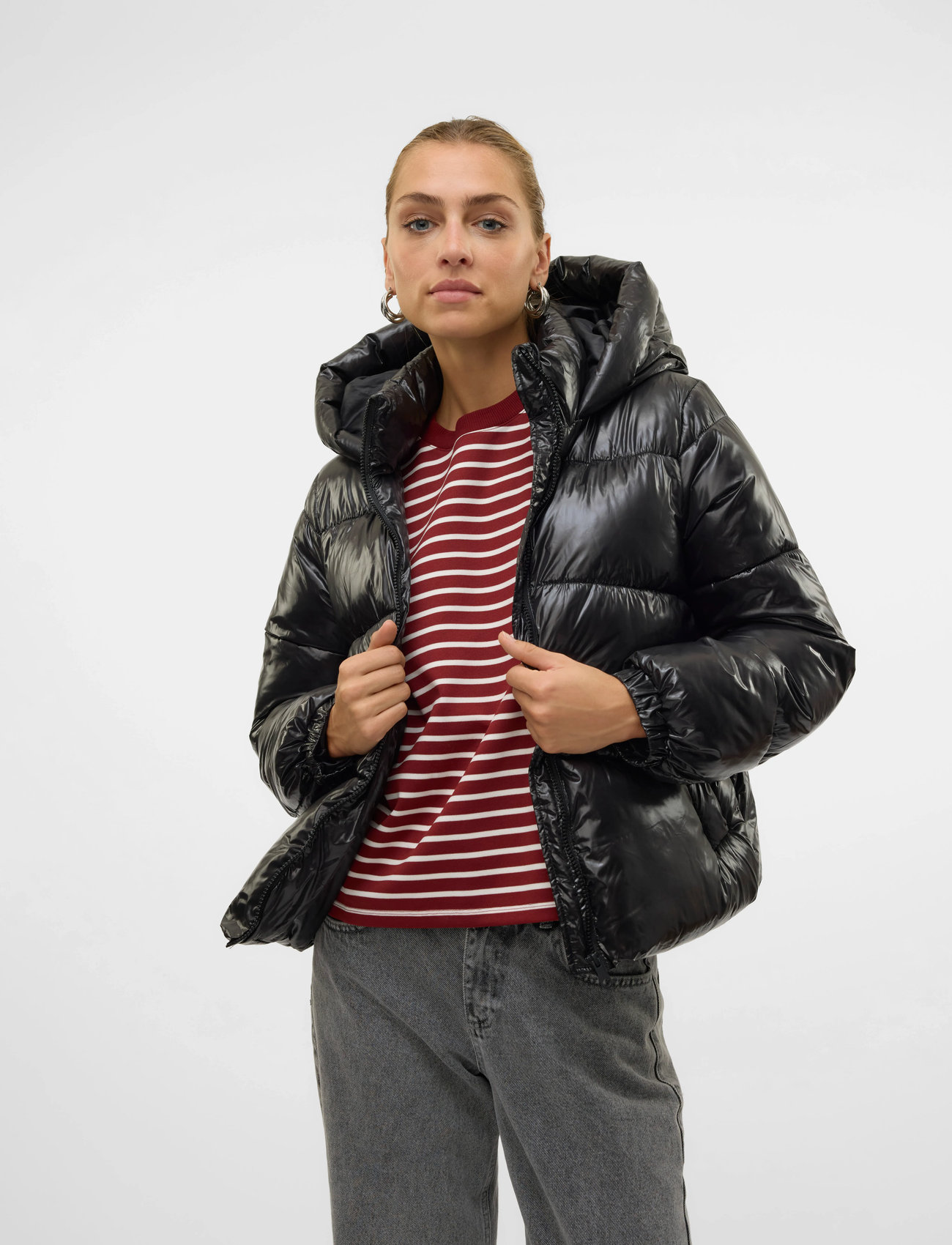 Vero Moda Vmuppsashiny Short Jacket, M, Black, Jakker > Vatteret Jakke, Dame