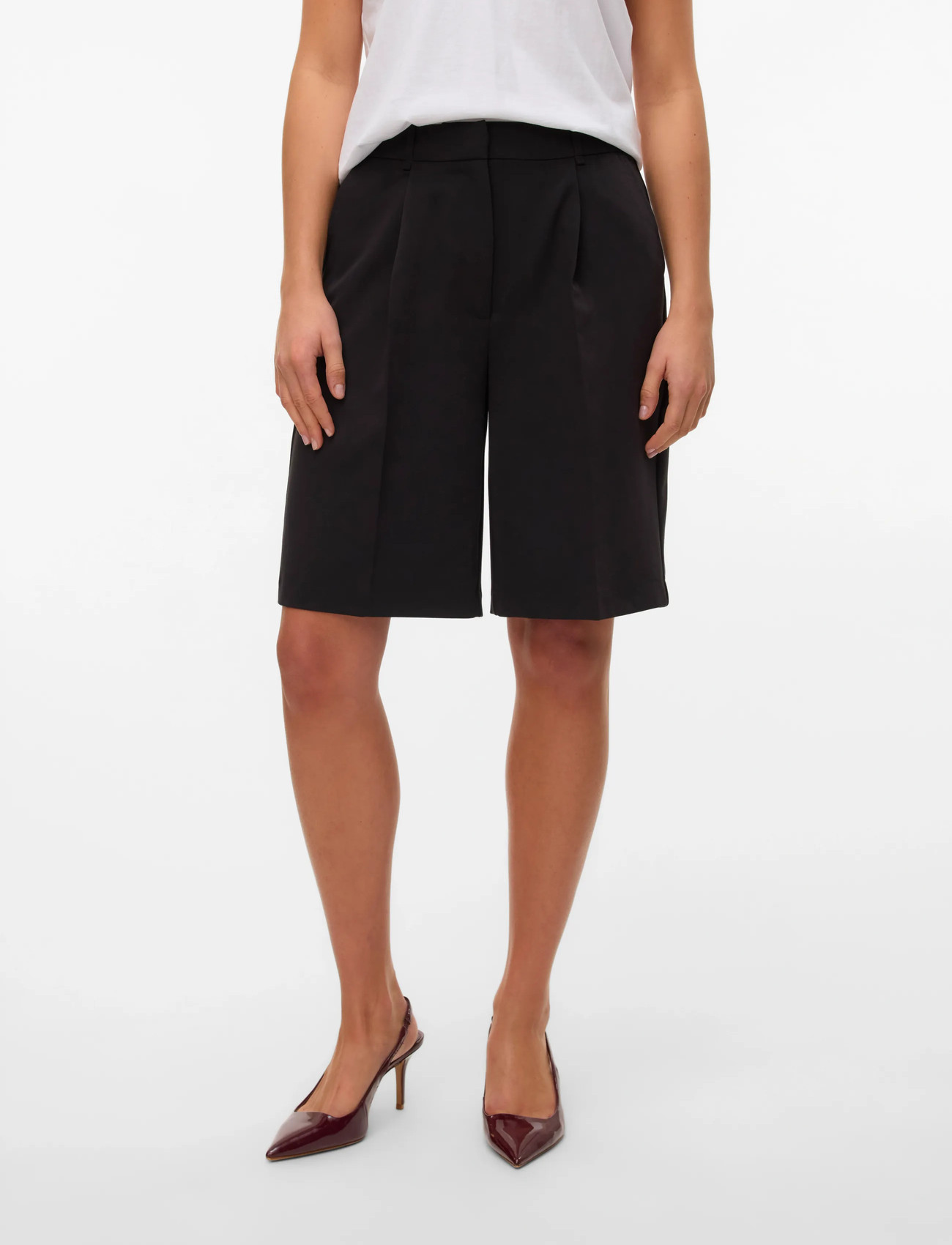 Vero Moda Awpassi Mw Knee Shorts Noos, XS, Black, Shorts > Bermudas, Dame