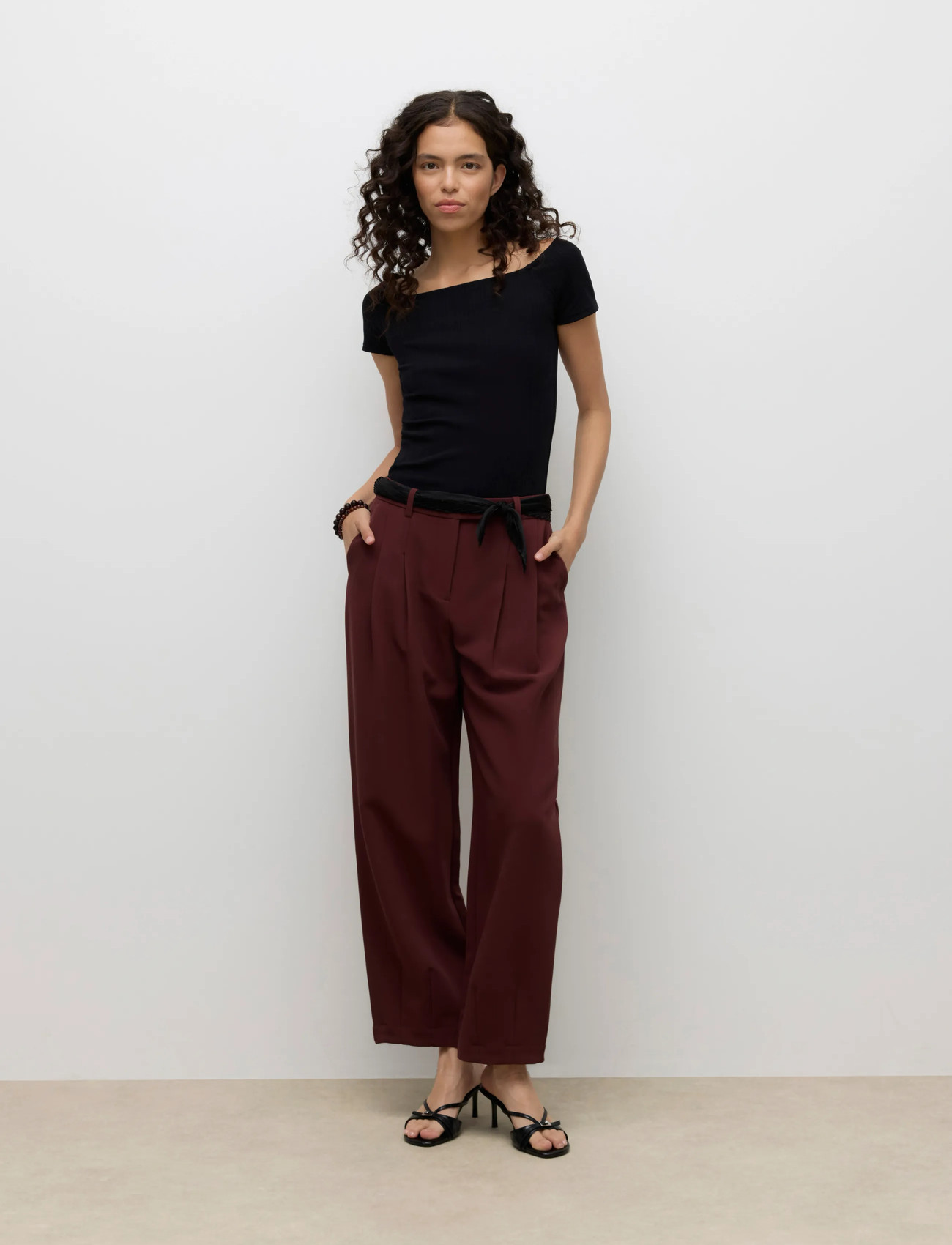 Vero Moda Awverde Ss Off Shoulder Top Noos, M, Black, T-Shirts & Toppe > Kortærmede, Dame