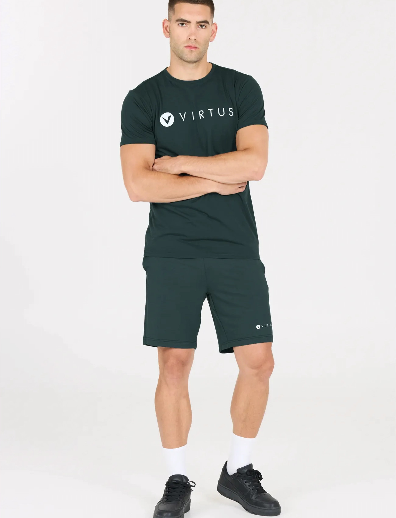 Virtus Edwardo M S/S Logo Tee, S, Green, T-Shirts > Kortærmede, Herre