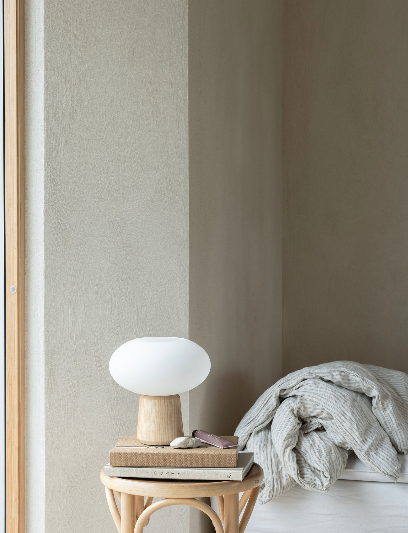 Watt & Veke Olivia Table Natural, 26X25X25 cm, White, Lamper > Bordlamper, Unisex