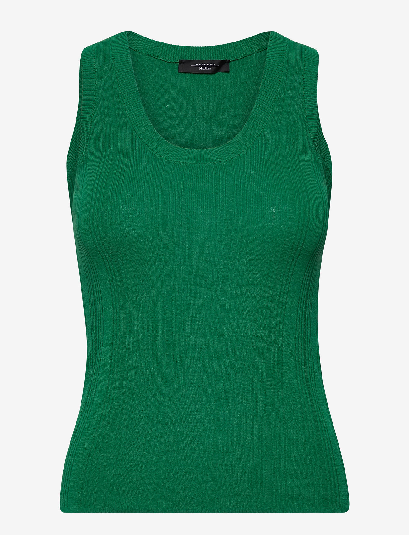 max sleeveless top