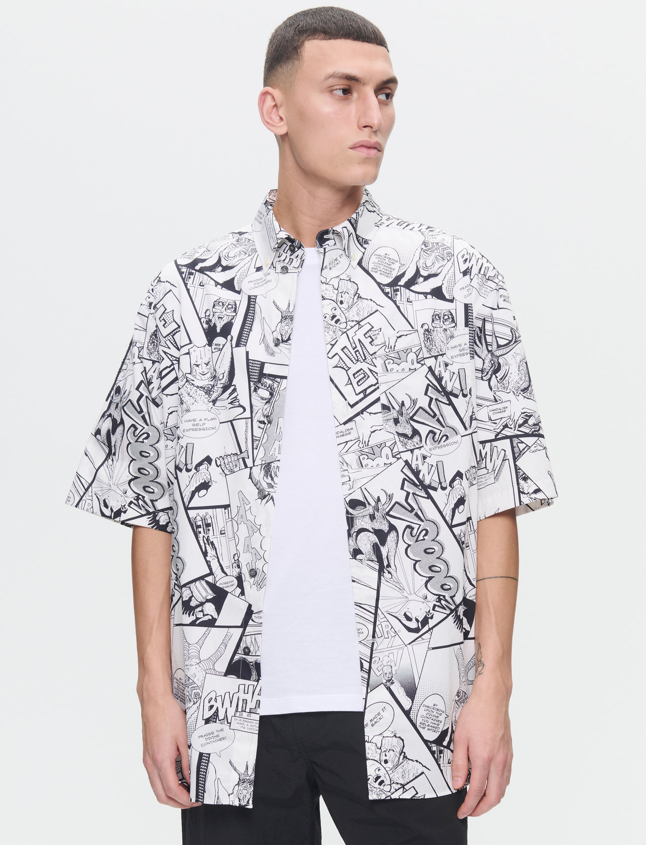 WOOD WOOD Wwaaron Ss Shirt Aop, M, White, Skjorter > Kortærmede Shirts, Herre