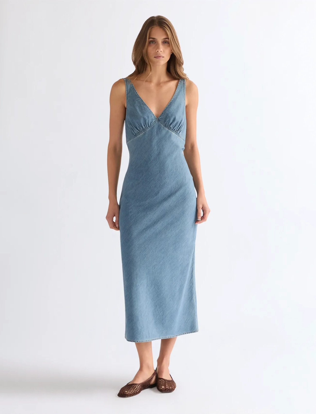 Wrangler Bias Slip Dress, M x 00, Blue, Kjoler > Knælange Og Midi, Dame