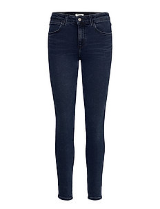 Wrangler Jeans for women - Buy online 