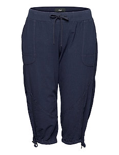 Capri pants | Trendy collections at 