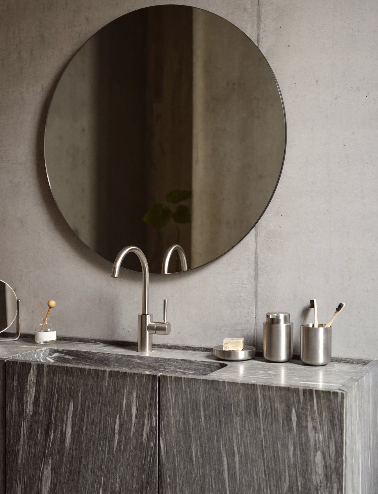 Zone Denmark Sæbedispenser Ume, 8.3 cm, Silver, Badeværelsesinteriør > Sæbepumper Og Sæbekopper, Unisex
