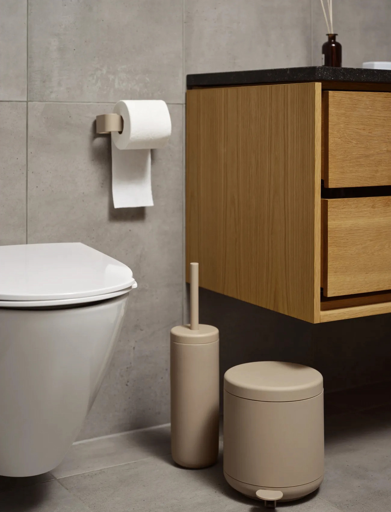 Zone Denmark Toiletbørste Ume Camel, 10X10X43 cm x 10, Beige, Badeværelsesinteriør > Toiletbørster, Unisex