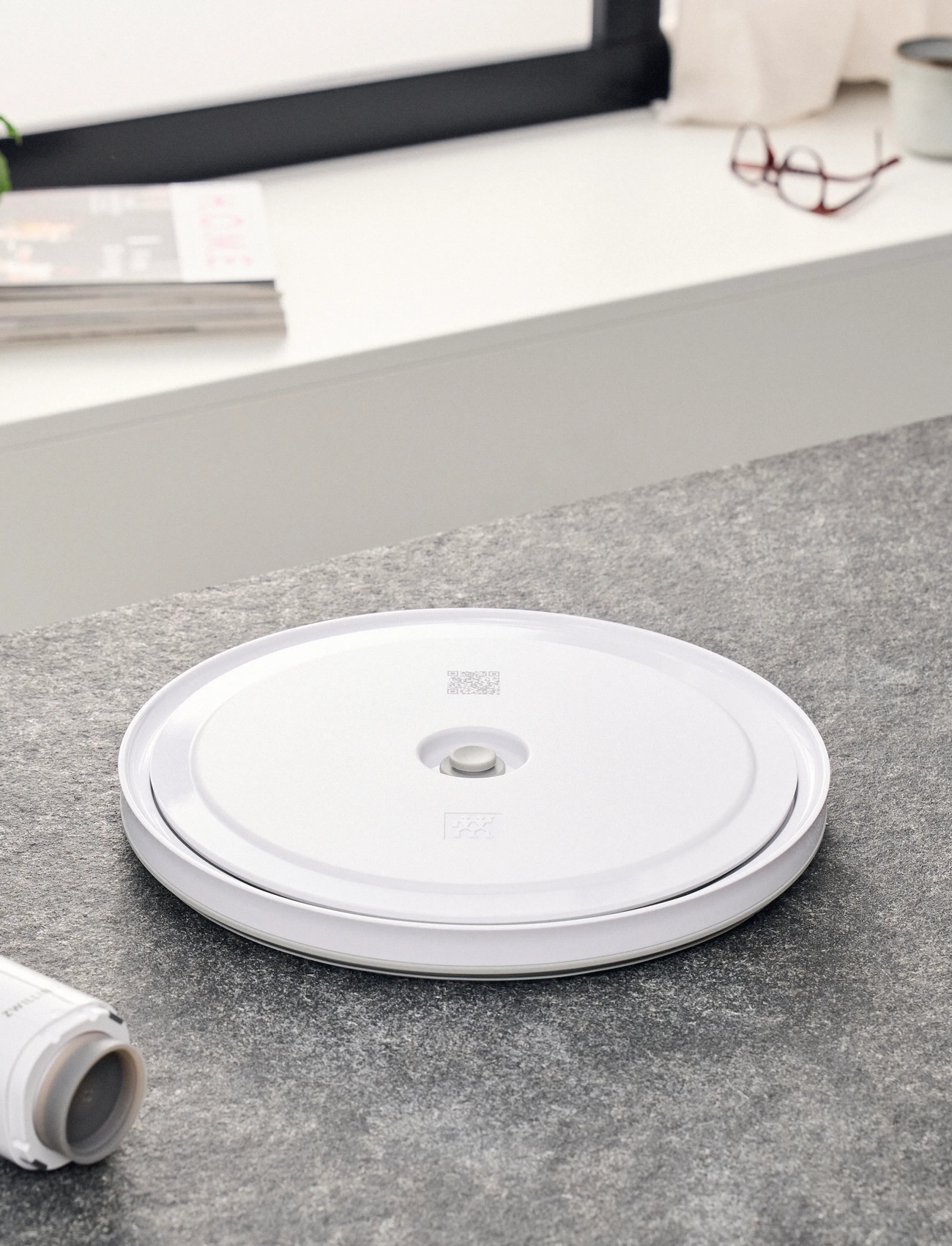 Zwilling Fresh & Save Vakuumlock Till Skål L 24 cm, Vit, One Size, White, Køkkenopbevaring > Kasser Og Beholdere, Unisex